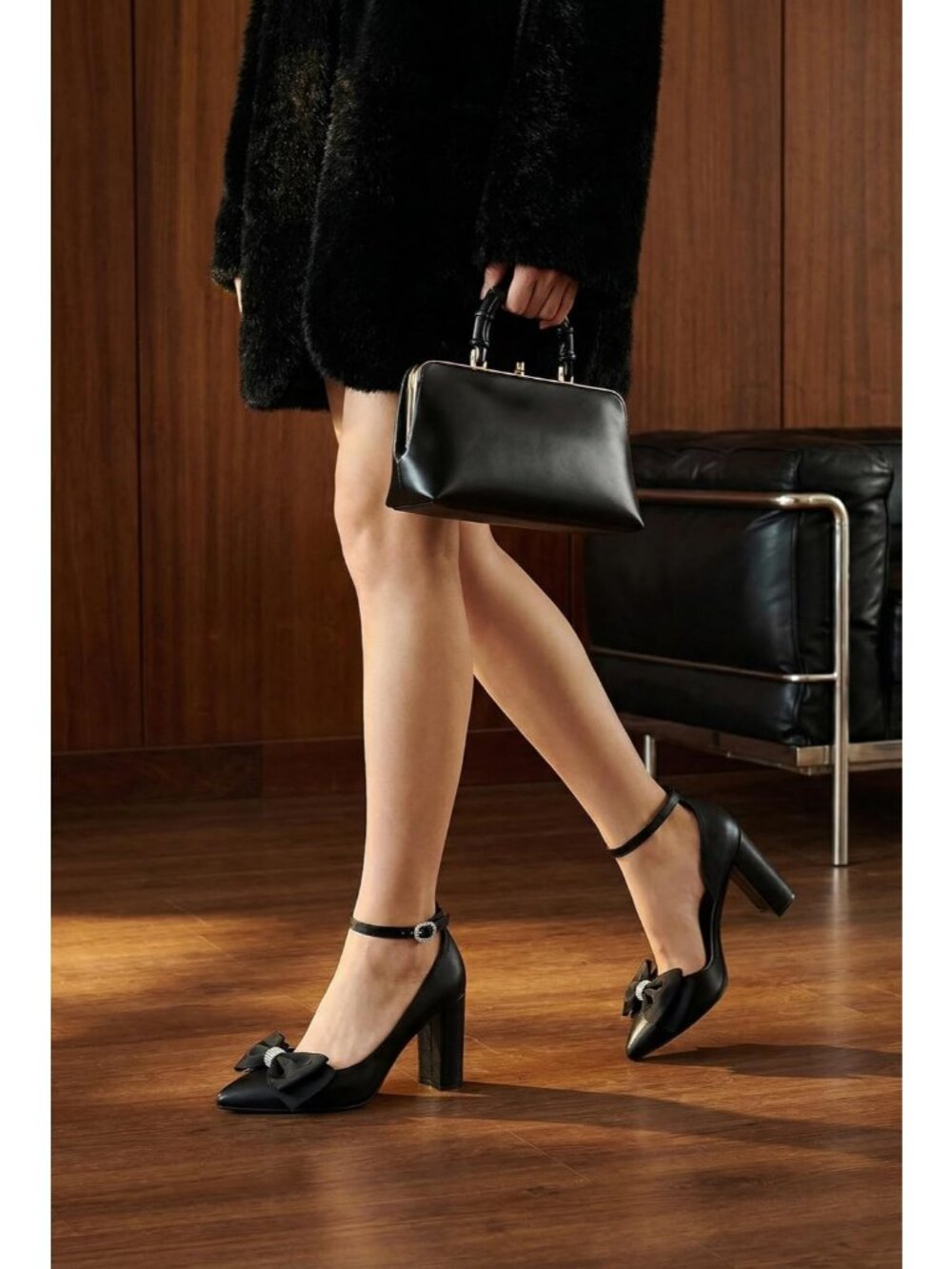 Women's Black Pu Pointed Toe Pumps Bow on Toe Ankle Strap Chunky Block Heel - Picture 3 of 6